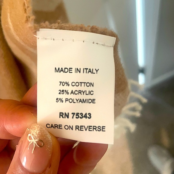 Soft throw/blanket - Picture 5 of 6